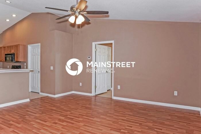 225 Gordon Road Northwest - Photo 2 of 17