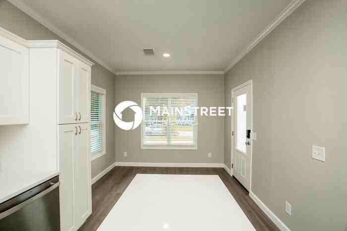 1700 45th St S - Photo 5 of 16