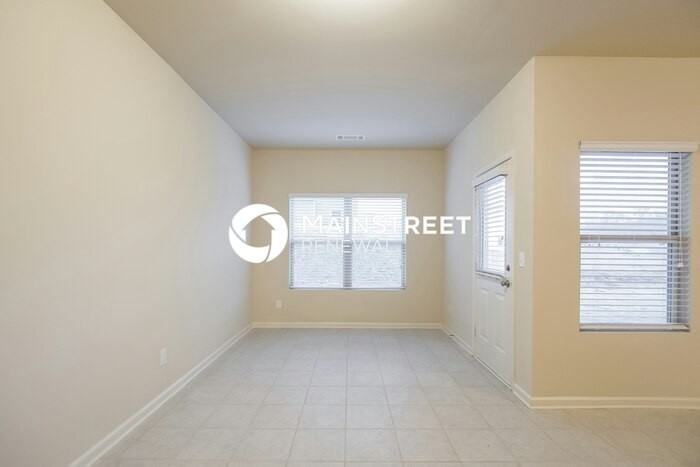 16 Sycamore St - Photo 5 of 15