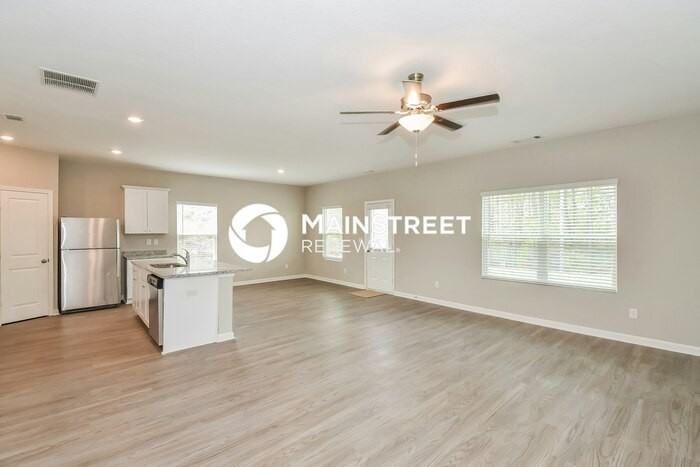 301 Augusta Woods Drive - Photo 2 of 17