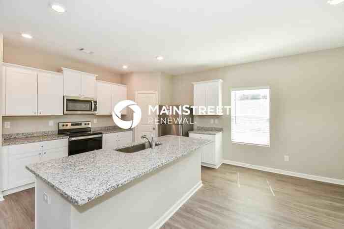 301 Augusta Woods Drive - Photo 3 of 17