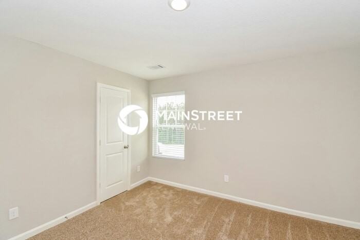 301 Augusta Woods Drive - Photo 7 of 17