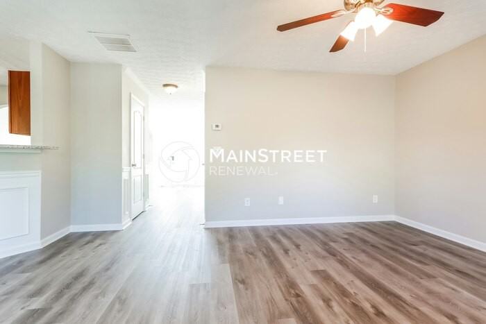 210 Heaton Place Trl - Photo 3 of 17