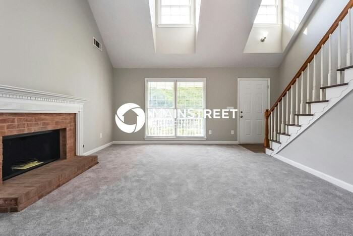 160 Willow Tree Terrace - Photo 2 of 17