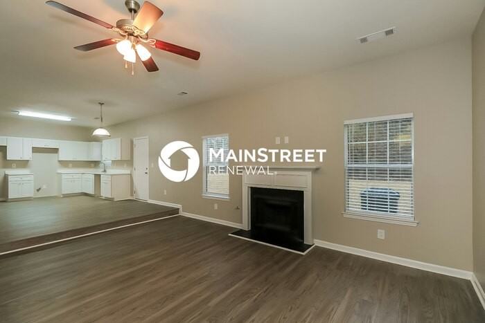 6880 Estepona St - Photo 5 of 17