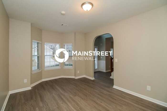 6880 Estepona St - Photo 6 of 17