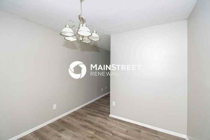 2215 Fairway Cir Sw - Photo 4 of 18