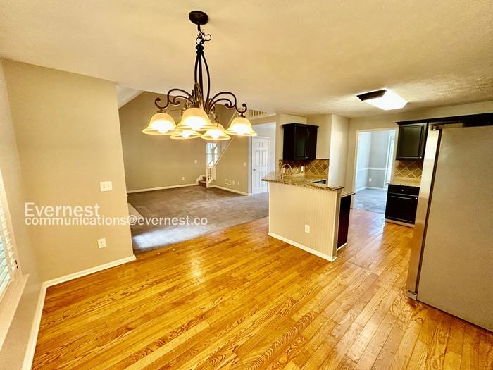 715 Welford Road - Photo 4 of 37