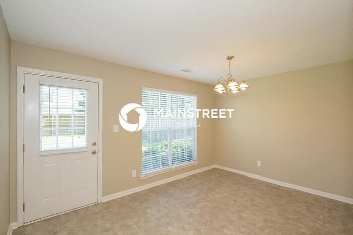 1269 Creekview Cir - Photo 2 of 15