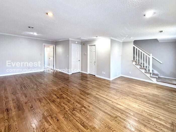 713 Carr Ave - Photo 3 of 22