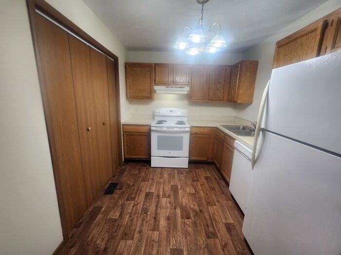 2010 N 4th St #2010 - Photo 5 of 11