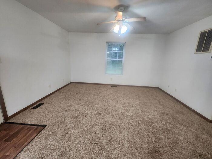 2010 N 4th St #2010 - Photo 6 of 11