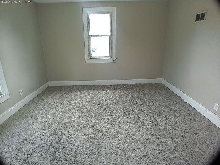 1061 W 33rd St - Photo 3 of 9