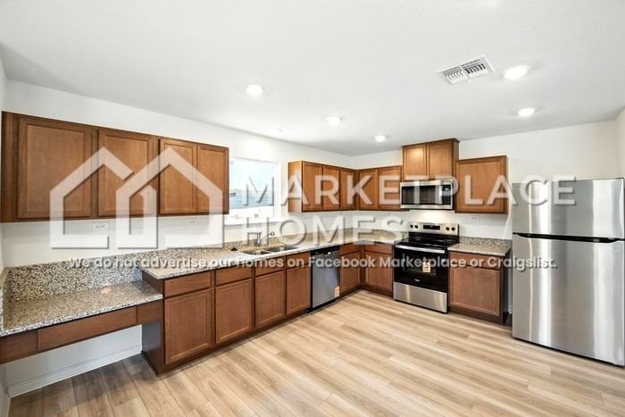 2554 Corinthus Bnd - Photo 6 of 33