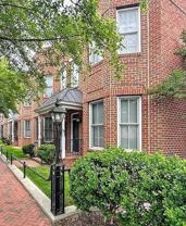 1424 W Cary St - Photo 1 of 1