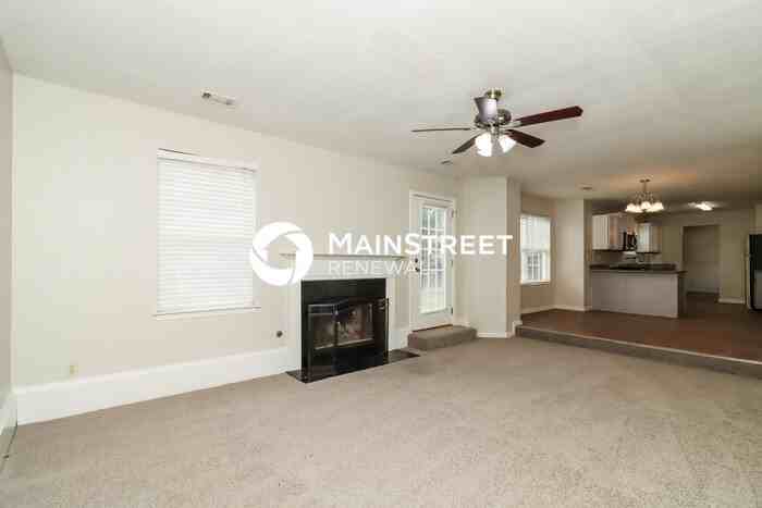 17 Freedom Court - Photo 4 of 19