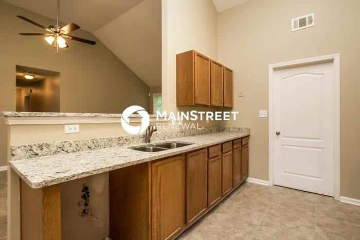 4980 Wolfcreek View - Photo 5 of 15