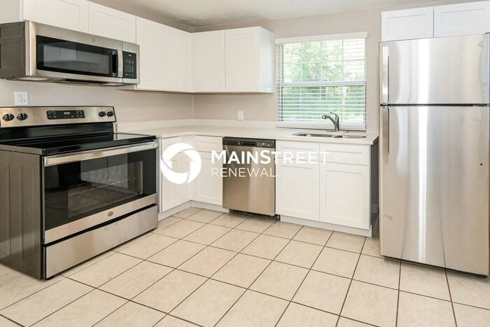 2647 Barrett Road - Photo 4 of 16