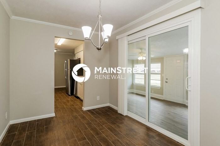 470 Sigsbee Ct - Photo 5 of 16