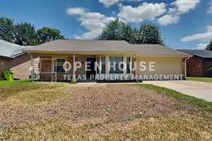 featured image of 10207 Horseshoe Bend Dr