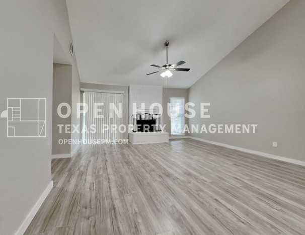 10207 Horseshoe Bend Dr - Photo 5 of 23