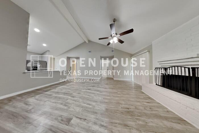 10207 Horseshoe Bend Dr - Photo 6 of 23