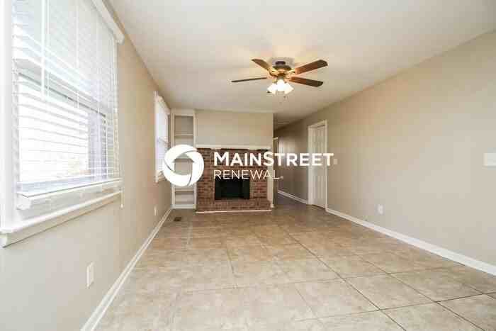 156 John D St - Photo 5 of 16