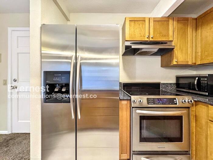 777 Poplar Ave #767 - Photo 5 of 31