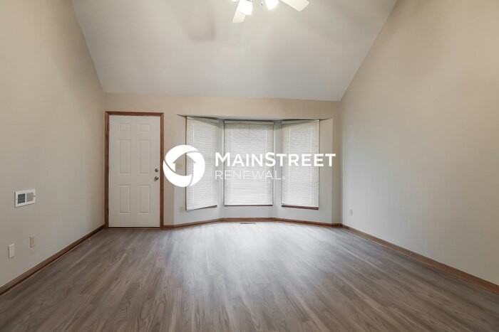 927 Nw 62nd Ter - Photo 6 of 18