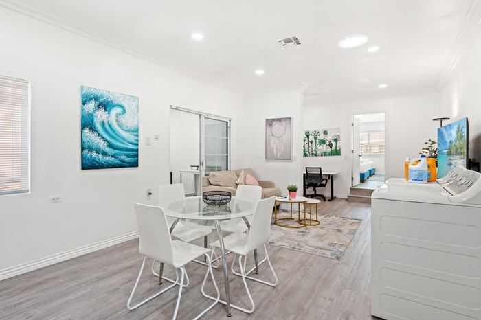 1832 S White Ave - Photo 2 of 41