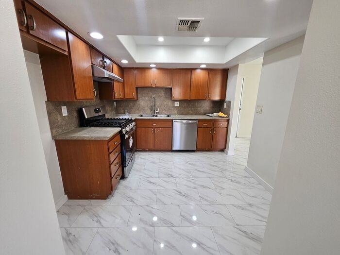 20967 Judah Ln #32 - Photo 6 of 25