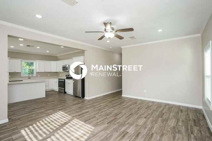 9334 Crestview Dr - Photo 4 of 17