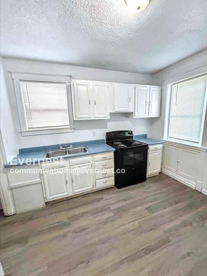 4126 Minnesota Ave #2F - Photo 3 of 22