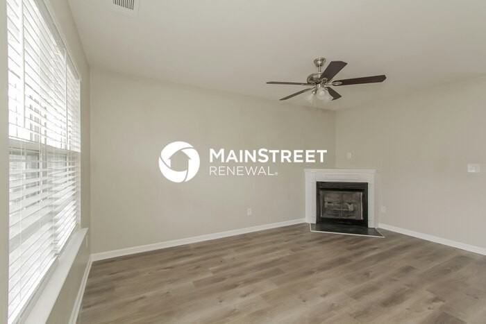 5627 Henderson Oaks Dr - Photo 5 of 17