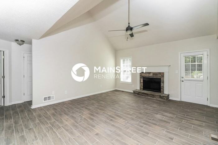 435 Amy Blvd - Photo 4 of 19