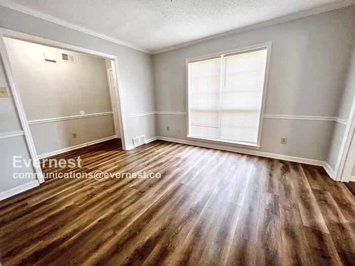 6630 Hampstead Cove - Photo 7 of 26