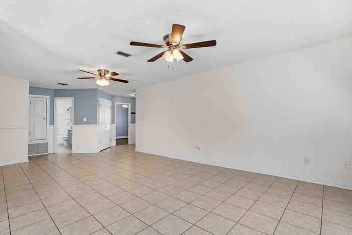 1517 Porpoise Dr - Photo 4 of 20