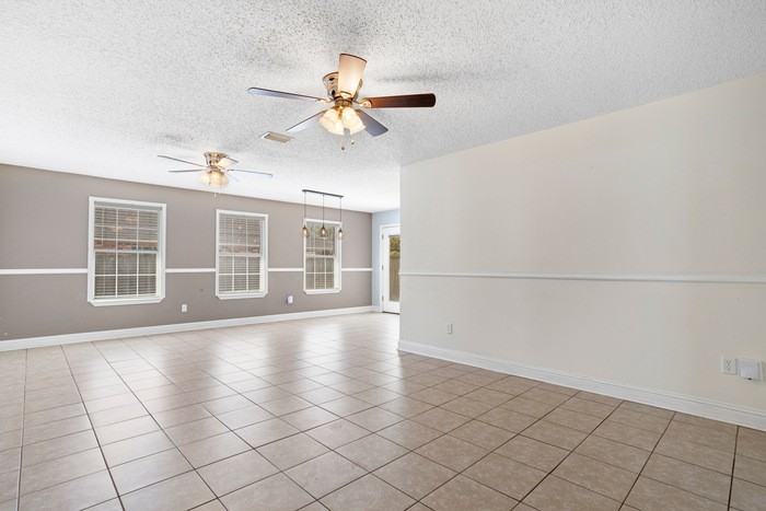 1517 Porpoise Dr - Photo 6 of 20