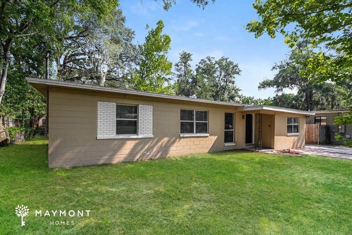 6157 Cedar Hills Blvd - Photo 4 of 12