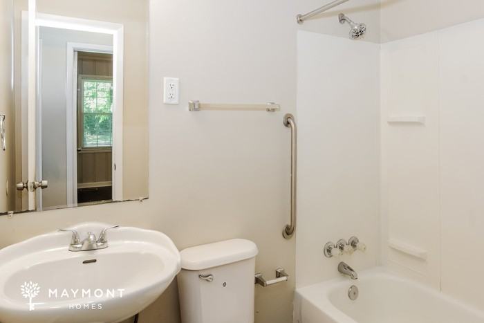 3054 Boswell Drive Northwest - Photo 7 of 12