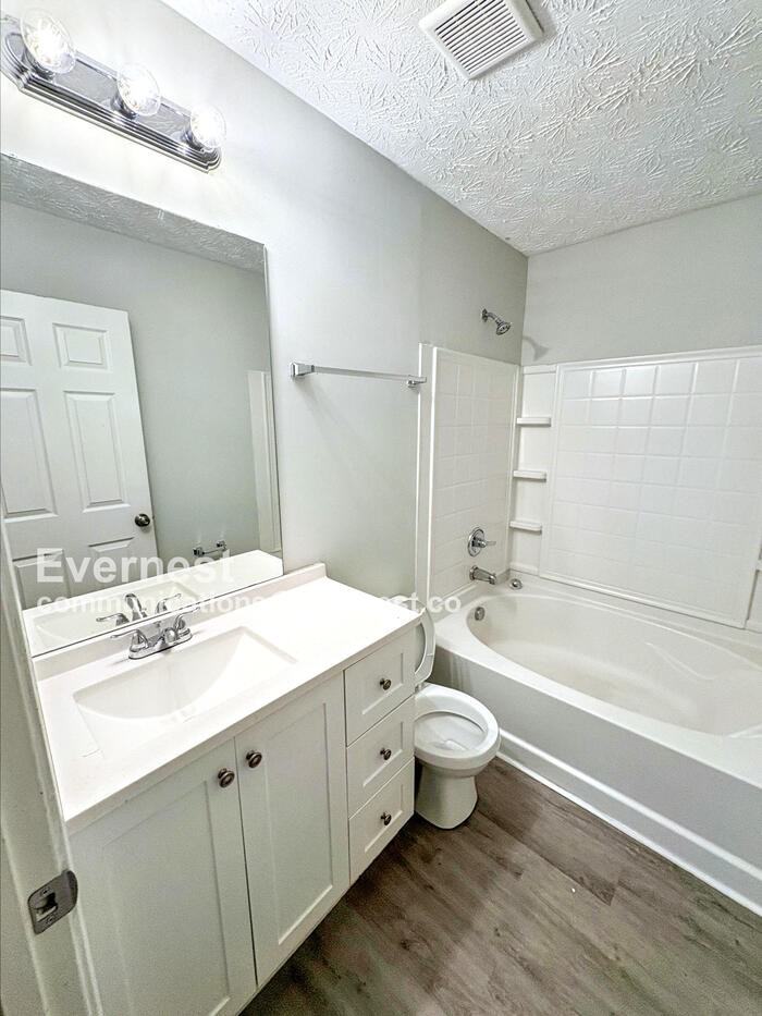 2002 Grove Way - Photo 6 of 18