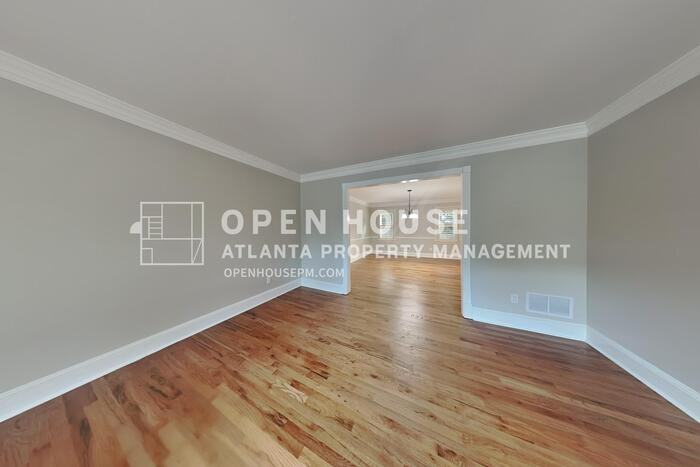 3298 Robinson Oaks Way Ne - Photo 7 of 23