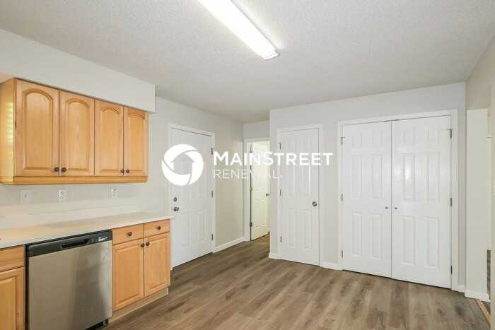 5501 White Oak Lane - Photo 7 of 20