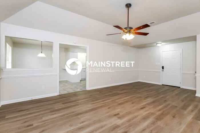 7073 Gleneagles Dr - Photo 4 of 18