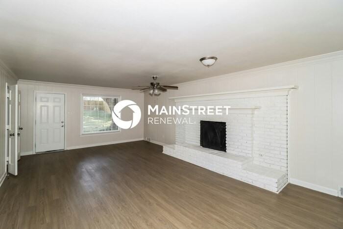 109 West Pecan Valley Street - Photo 4 of 18