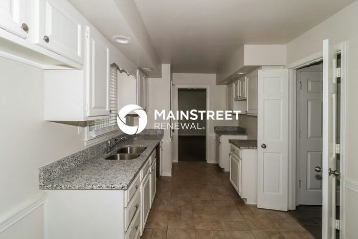 109 West Pecan Valley Street - Photo 7 of 18