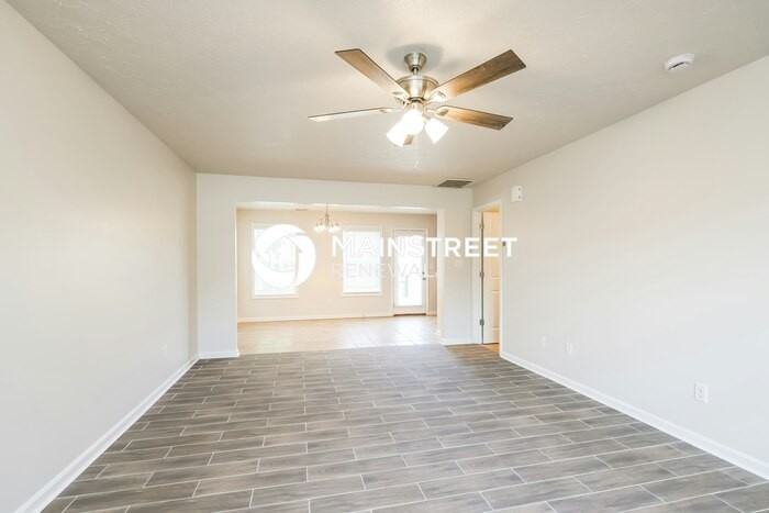 8712 Chetwood Trace Dr - Photo 5 of 19