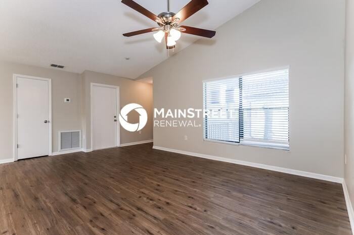 1418 Monte Lake Drive - Photo 3 of 16