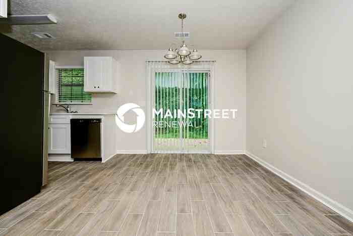 149 Adrian Drive - Photo 4 of 18