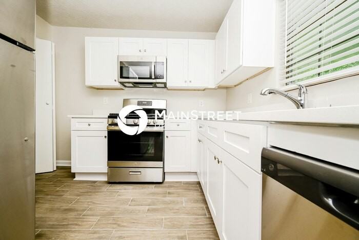 149 Adrian Drive - Photo 5 of 18